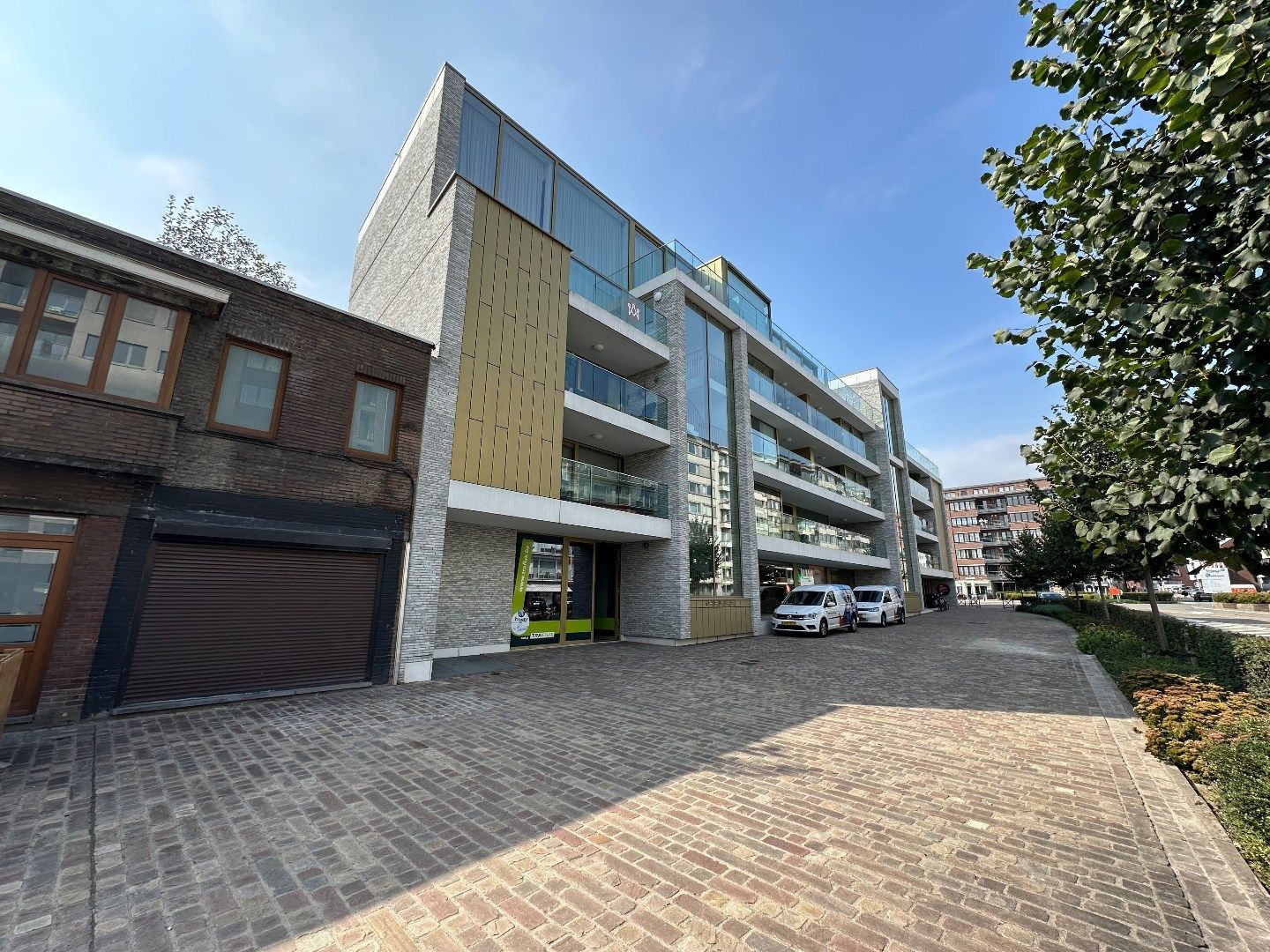 Luxe penthouse met 2 terrassen, lift, garage en 2 slaapkamers in Tongeren foto 2