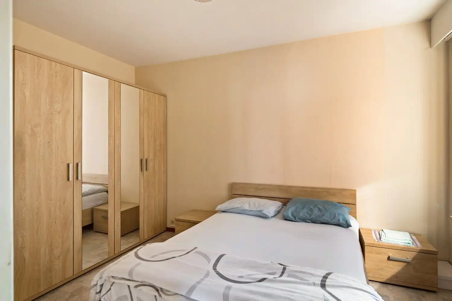 Charmant appartement één slaapkamer en garage in Deurne foto 6