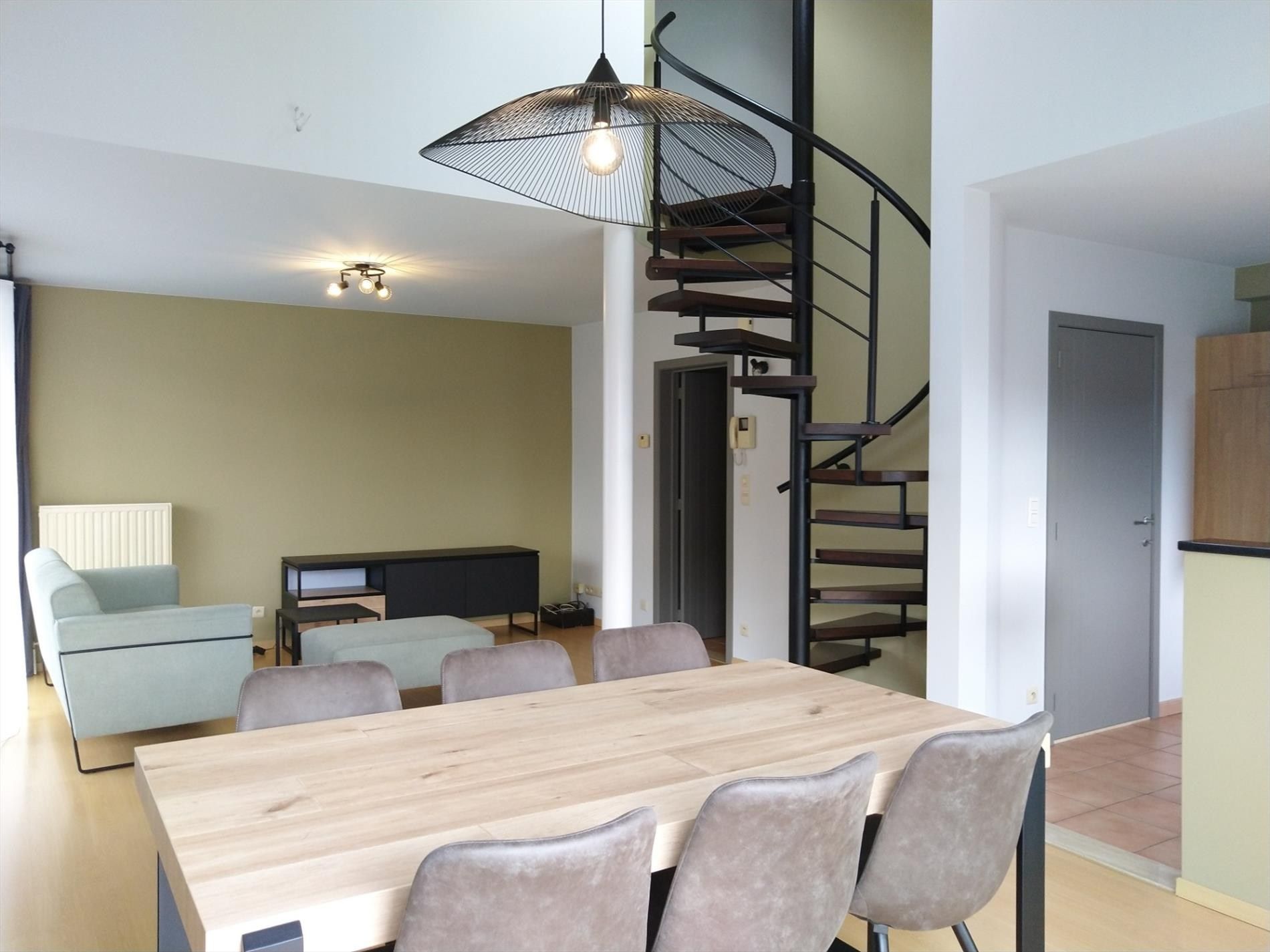 volledig instapklaar duplex-appartement  foto 4