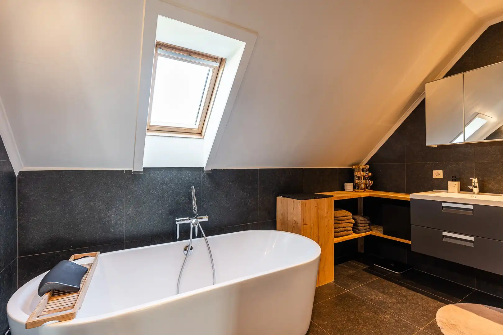 Energiezuinige gezinswoning op toplocatie te Kluizen foto 17