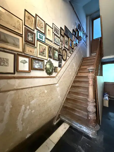 Karaktervolle burgerwoning met mooie elementen nabij de Visserij foto 11