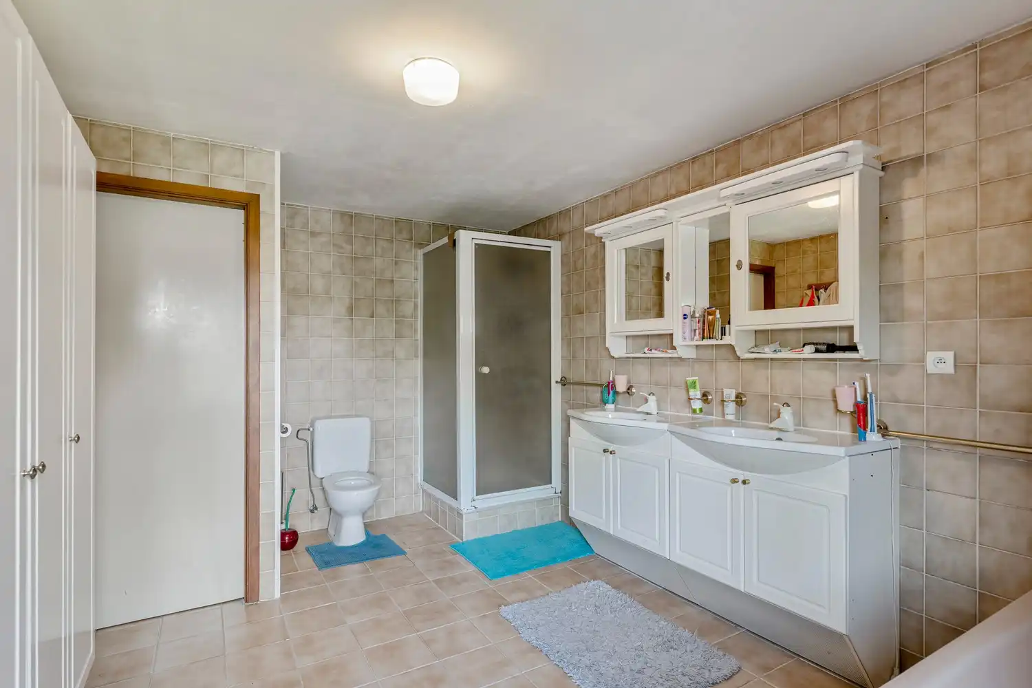 Ruime en lichtrijke woning met 4 slaapkamers, 2 garages, een kelder en een tuin te Oud-Heverlee! foto 22