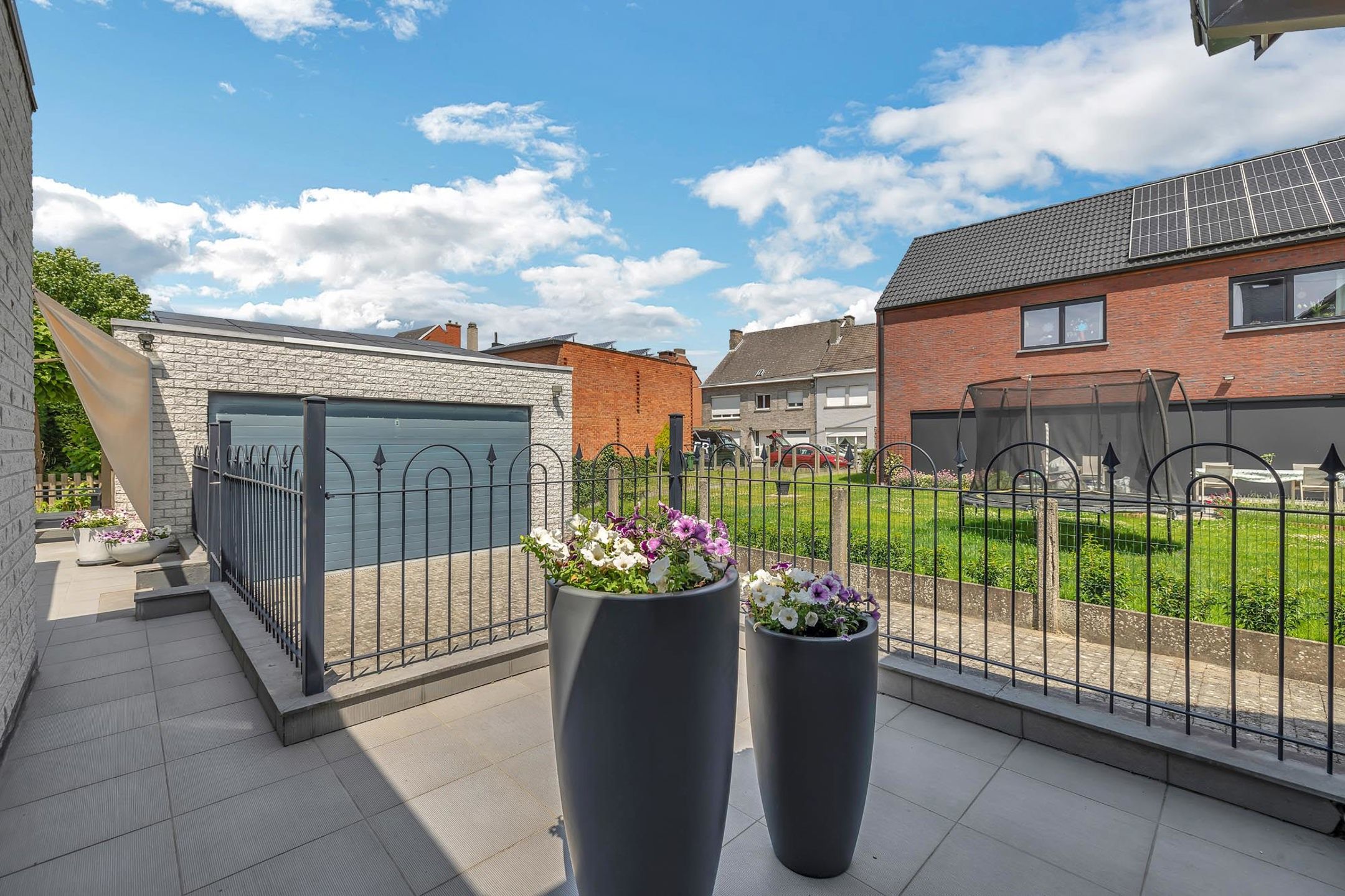 Gezellige, instapklare HOB met garage en tuin foto 34