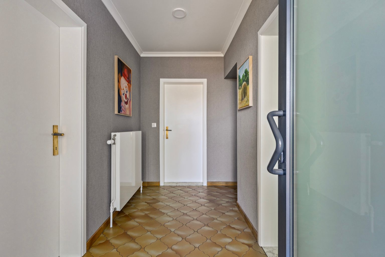 Ruime asbest vrije villa met magazijn en zwembad  foto 5