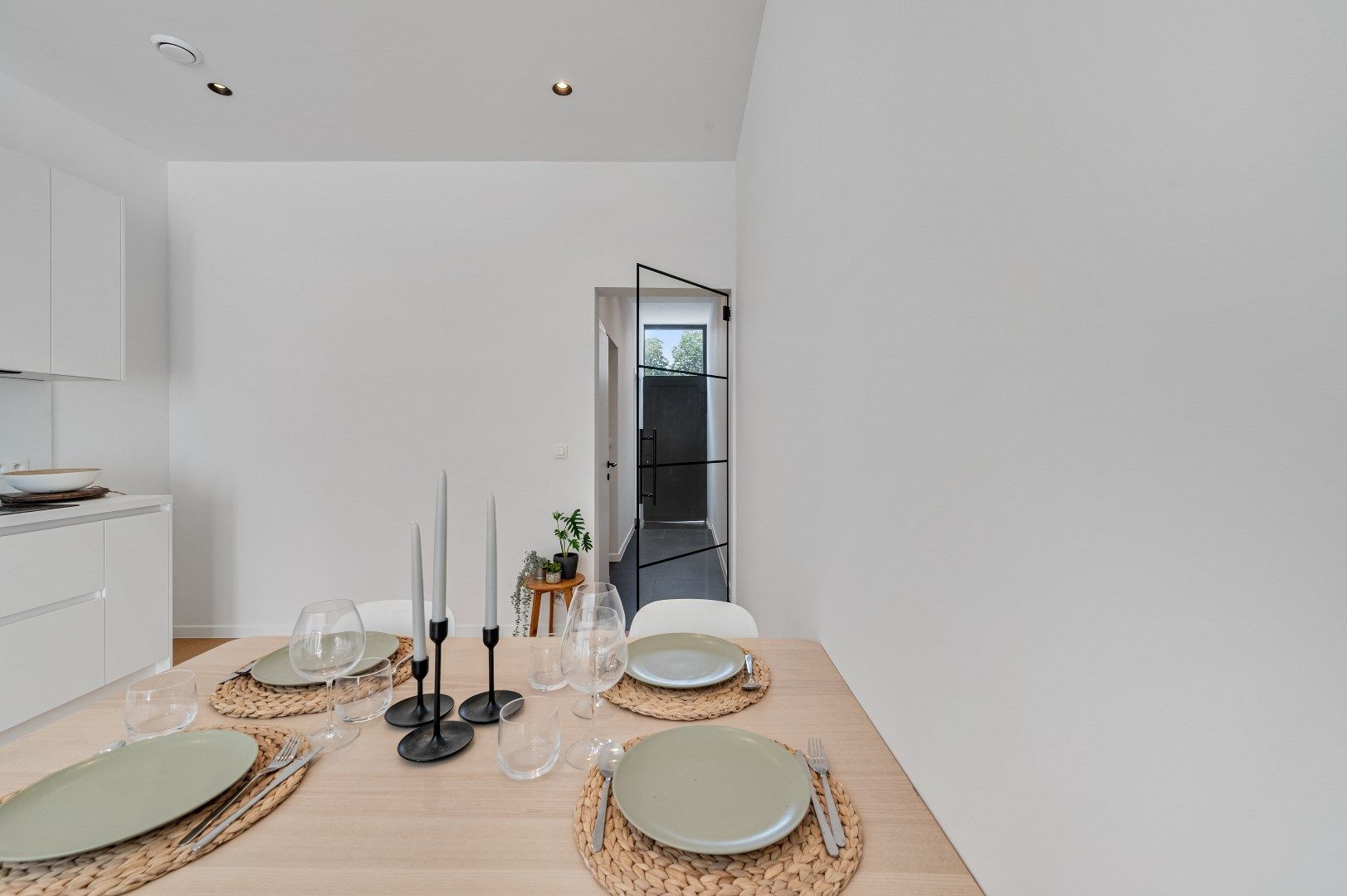 Instapklare woning – volledig gerenoveerd in 2025 foto 5