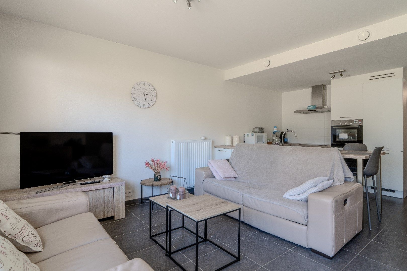 Instapklaar appartement met 2 slaapkamers en zonnig terras in Oudenaarde foto 3