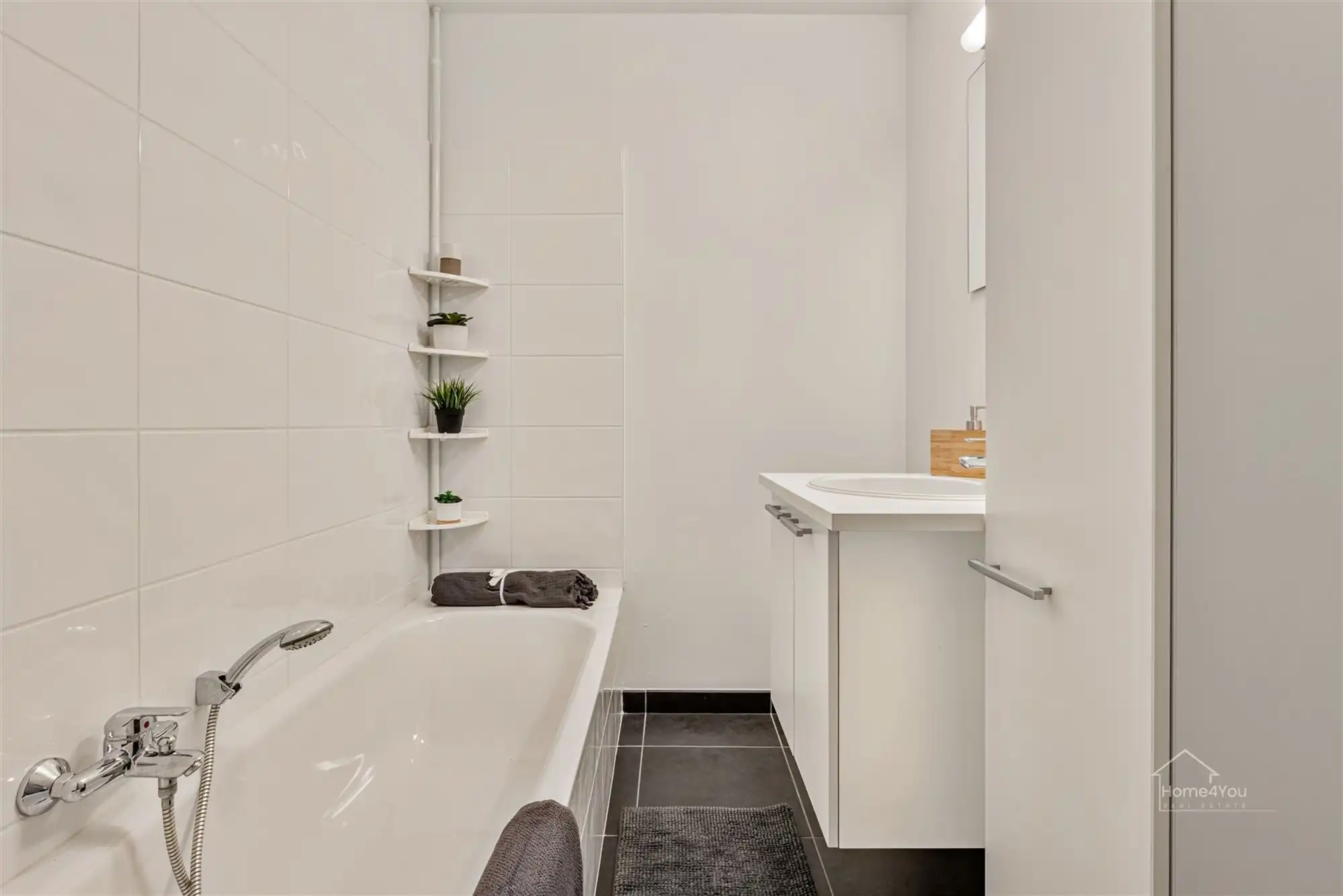 Appartement: 2 slaapkamers, 3 terrassen in hartje De Panne! foto 10