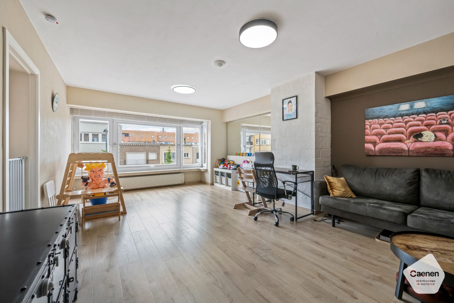 Instapklaar twee slaapkamer appartement op een uitstekende locatie foto {{pictureIndex}}