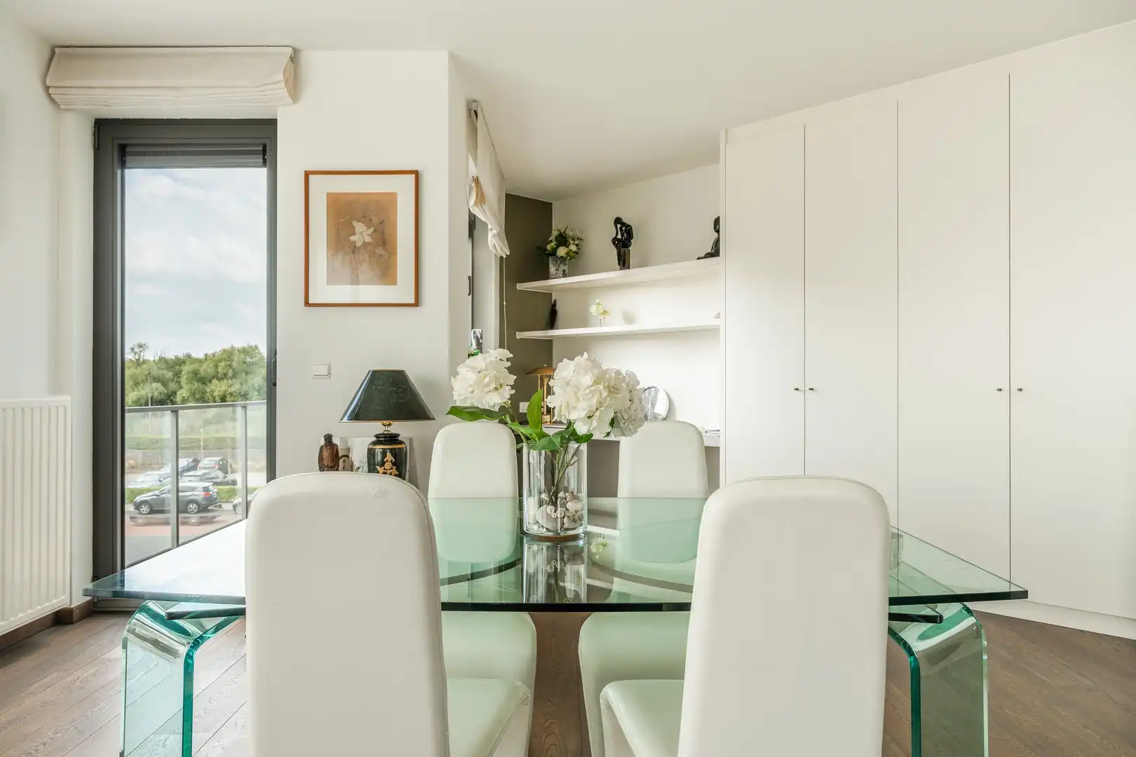 Prachtig duplex appartement met 3 slaapkamers, 3 terrassen en 2 autostaanplaatsen foto 4