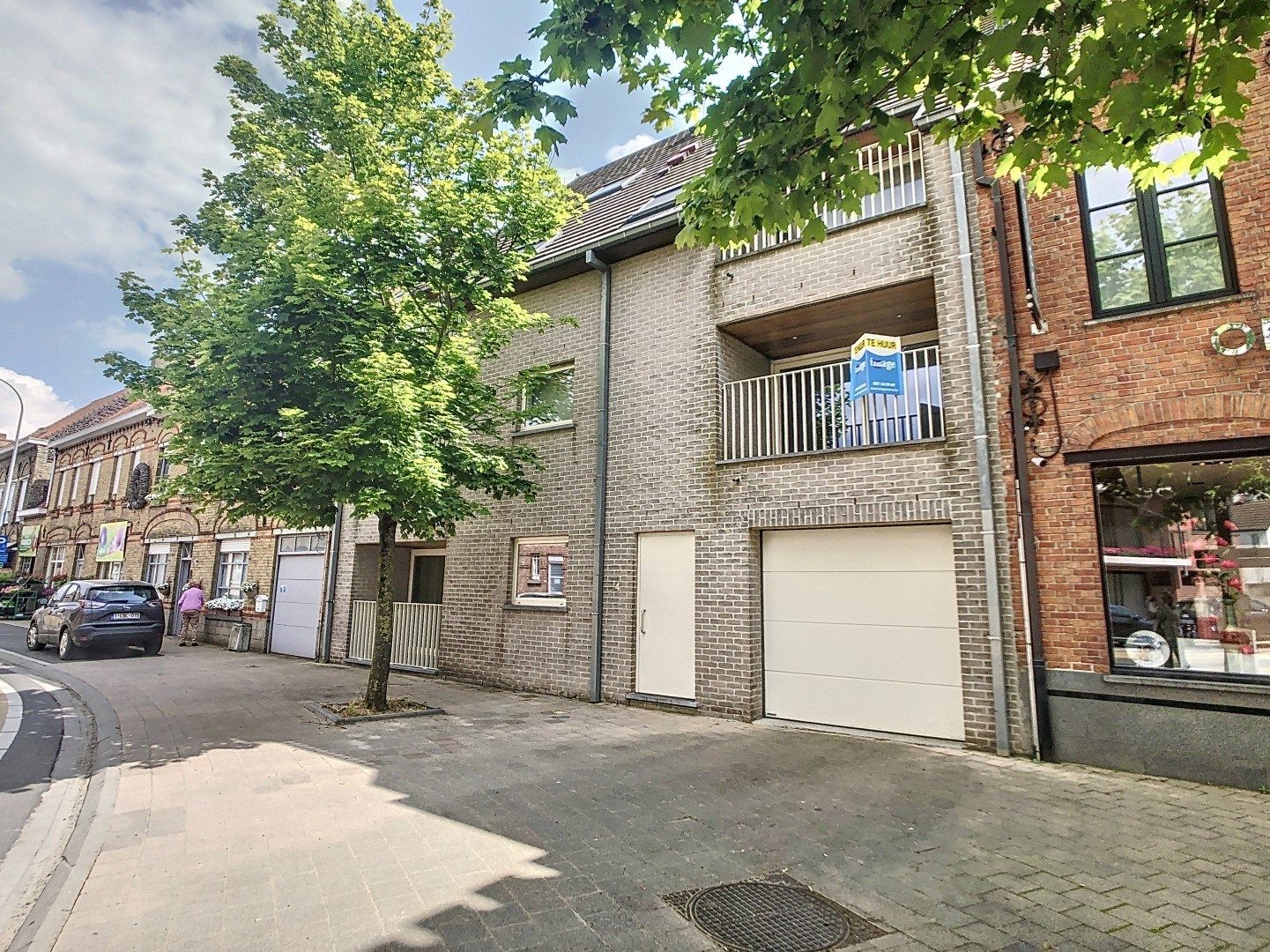 Verzorgd 2 slaapkamer-appartement met carport in centrum Passendale foto {{pictureIndex}}