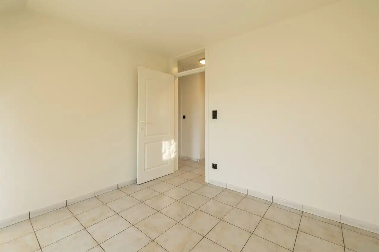 Appartement met twee slaapkamers en garage op rustige en toch centrale locatie foto 16