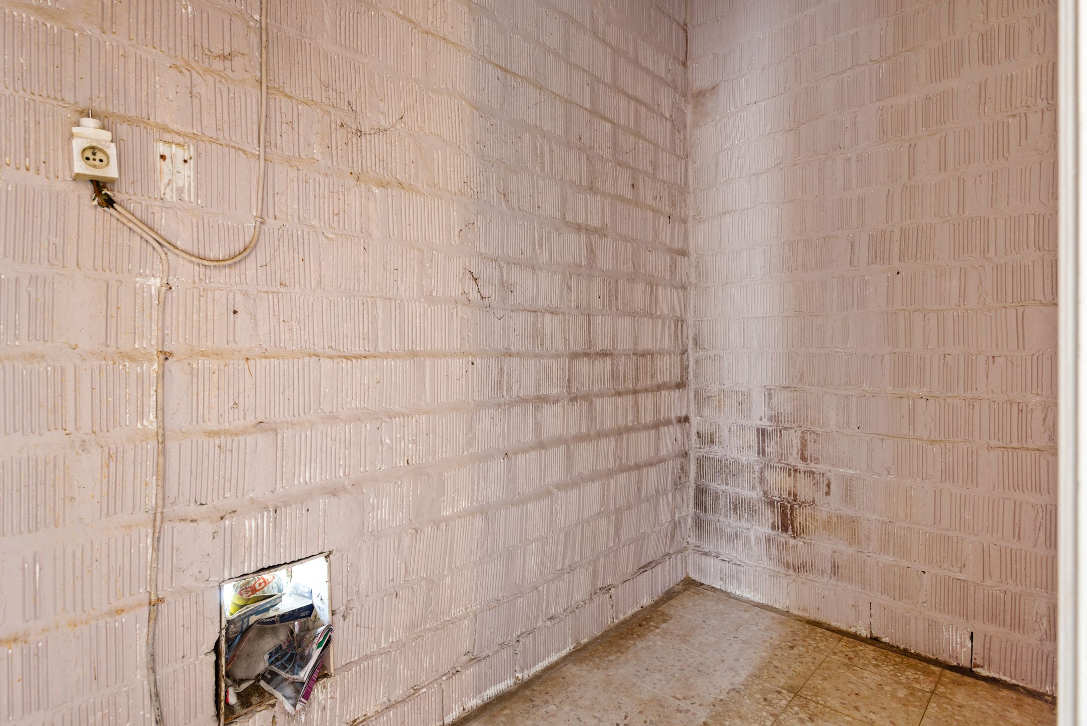 Te renoveren woning met schuur foto 27