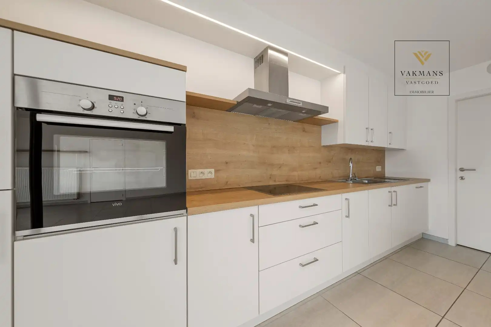 MODERN NIEUW APPARTEMENT PAL IN HET CENTRUM foto 5