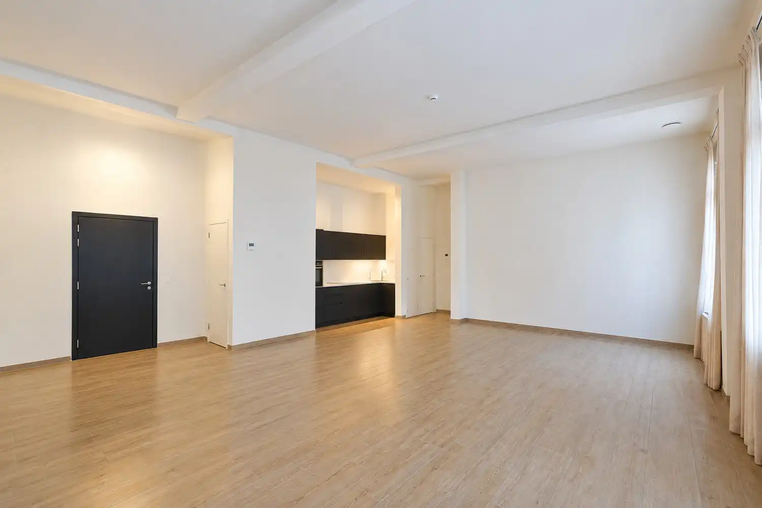 Ruim appartement aan de Grote Markt van Antwerpen foto 2
