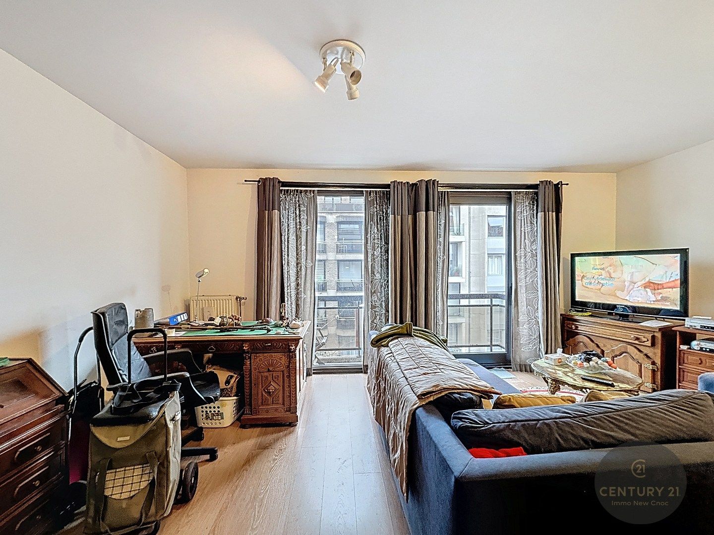 Studio met garagebox foto 2