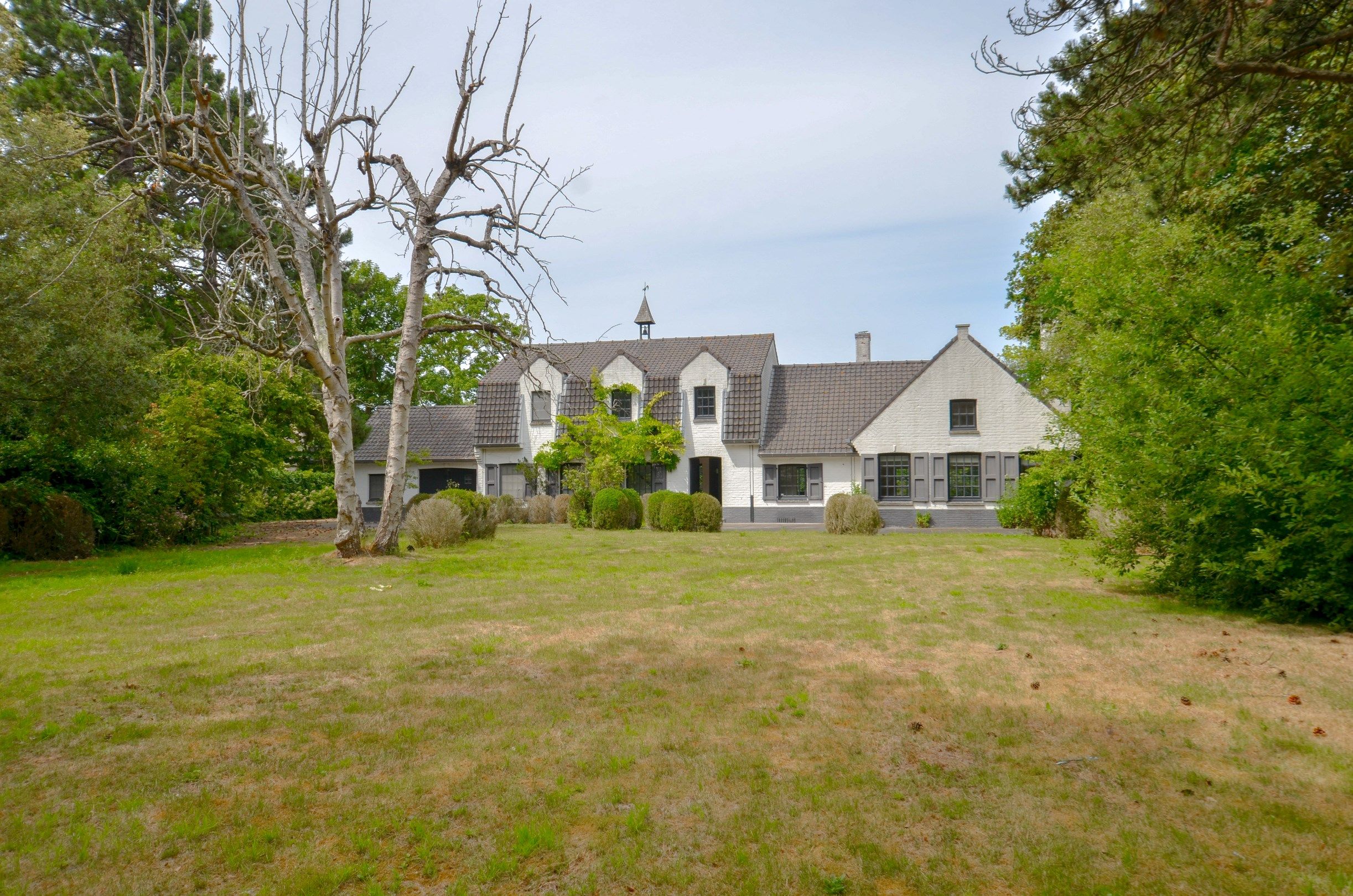 Exclusieve villa ,rustig gelegen op een perceel van 1628 m² nabij de Royal Zoute Tennis Club. foto 37