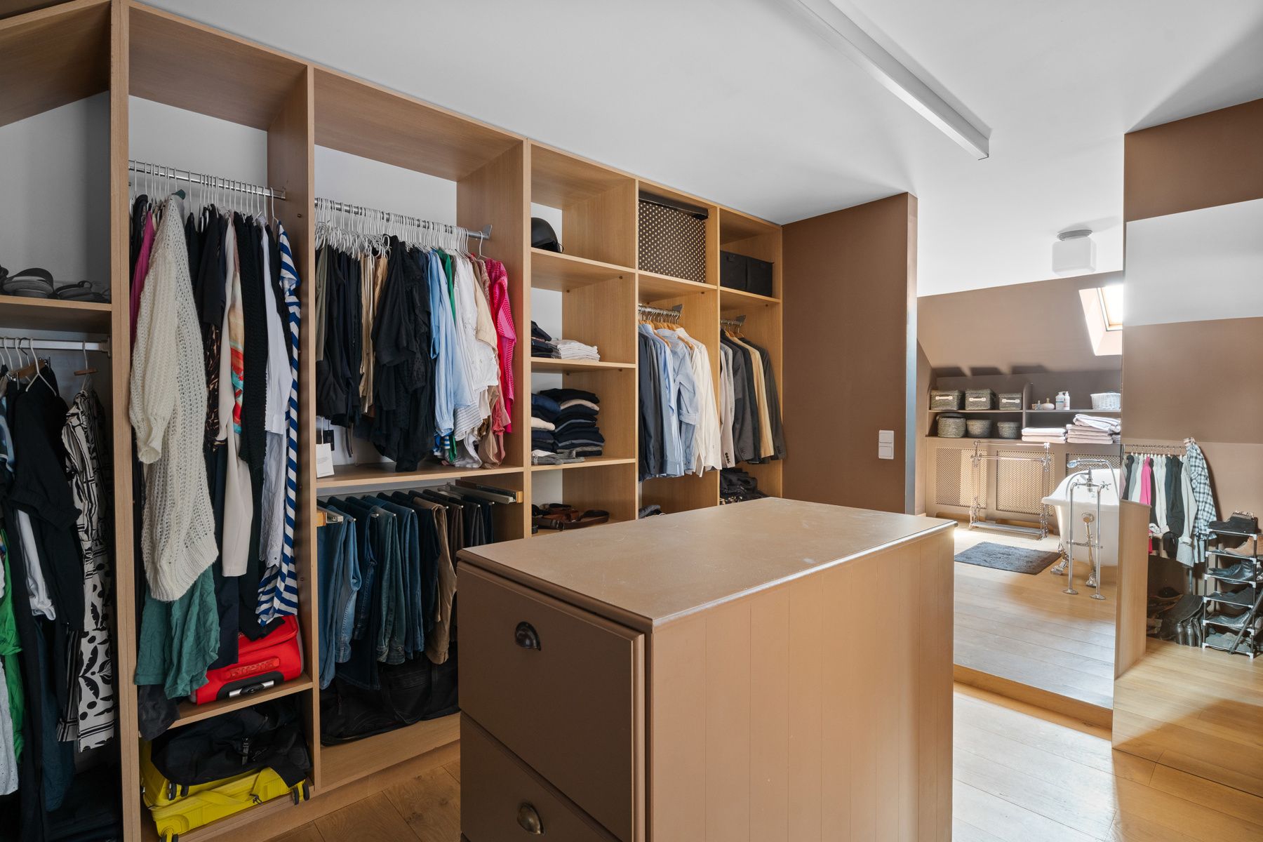 Unieke, op maat gemaakte luxe woning in gerenoveerde hoeve foto 38