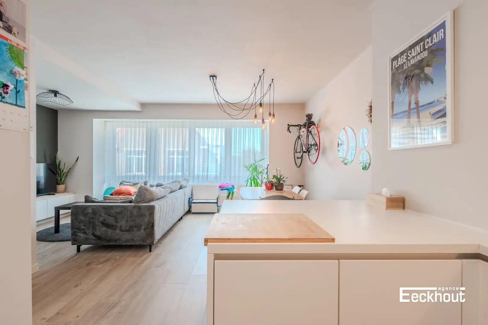 Stijlvol en instapklaar appartement op enkele passen van het strand! foto 7