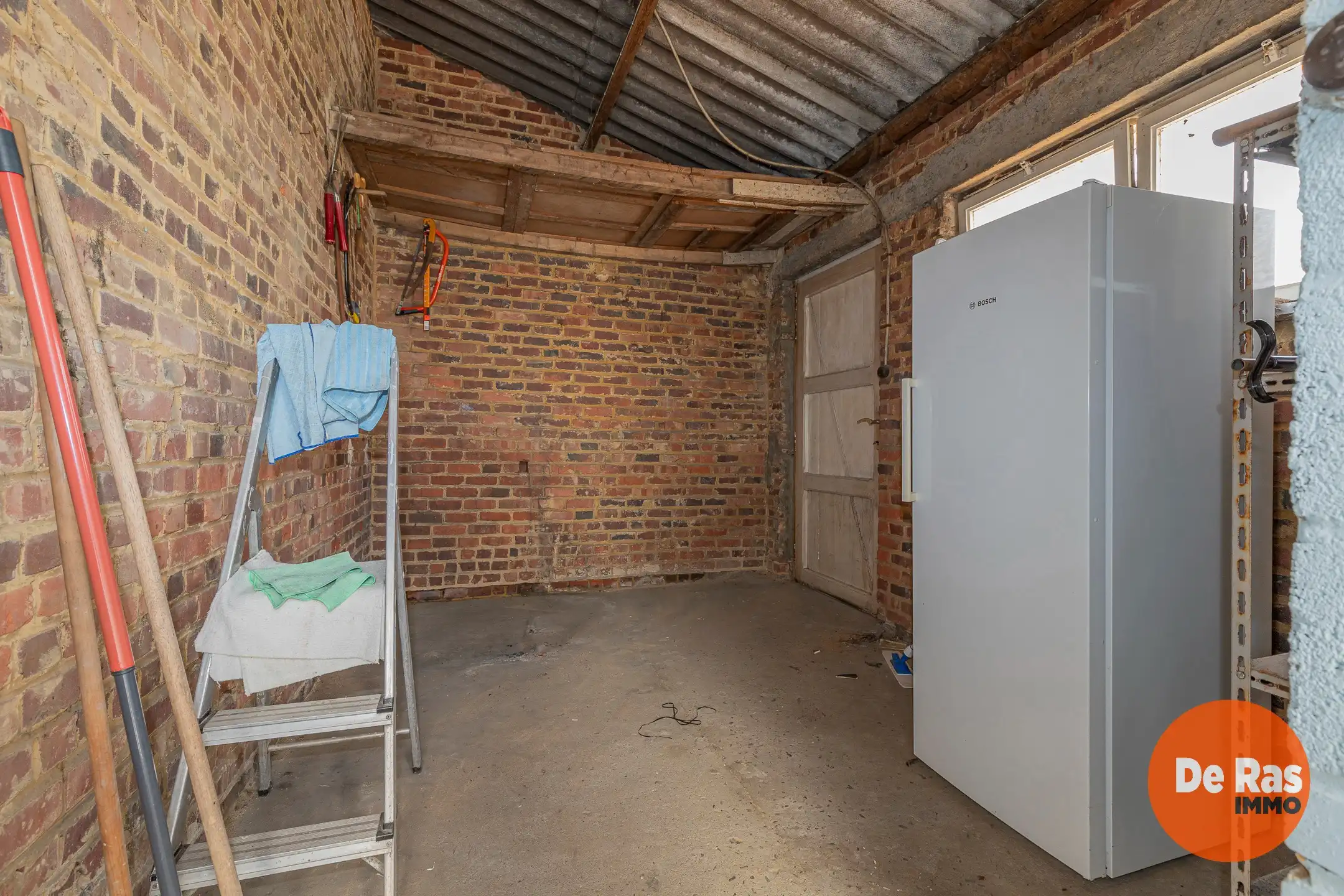 GIJZEGEM - Halfopen bebouwing met ruime tuin foto 12