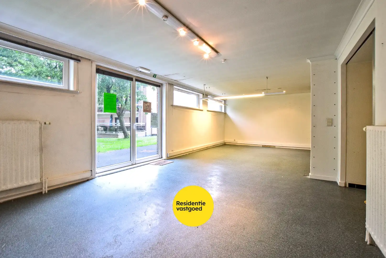 Centraal gelegen appartement(148 m²) in centrum Diksmuide! foto 8