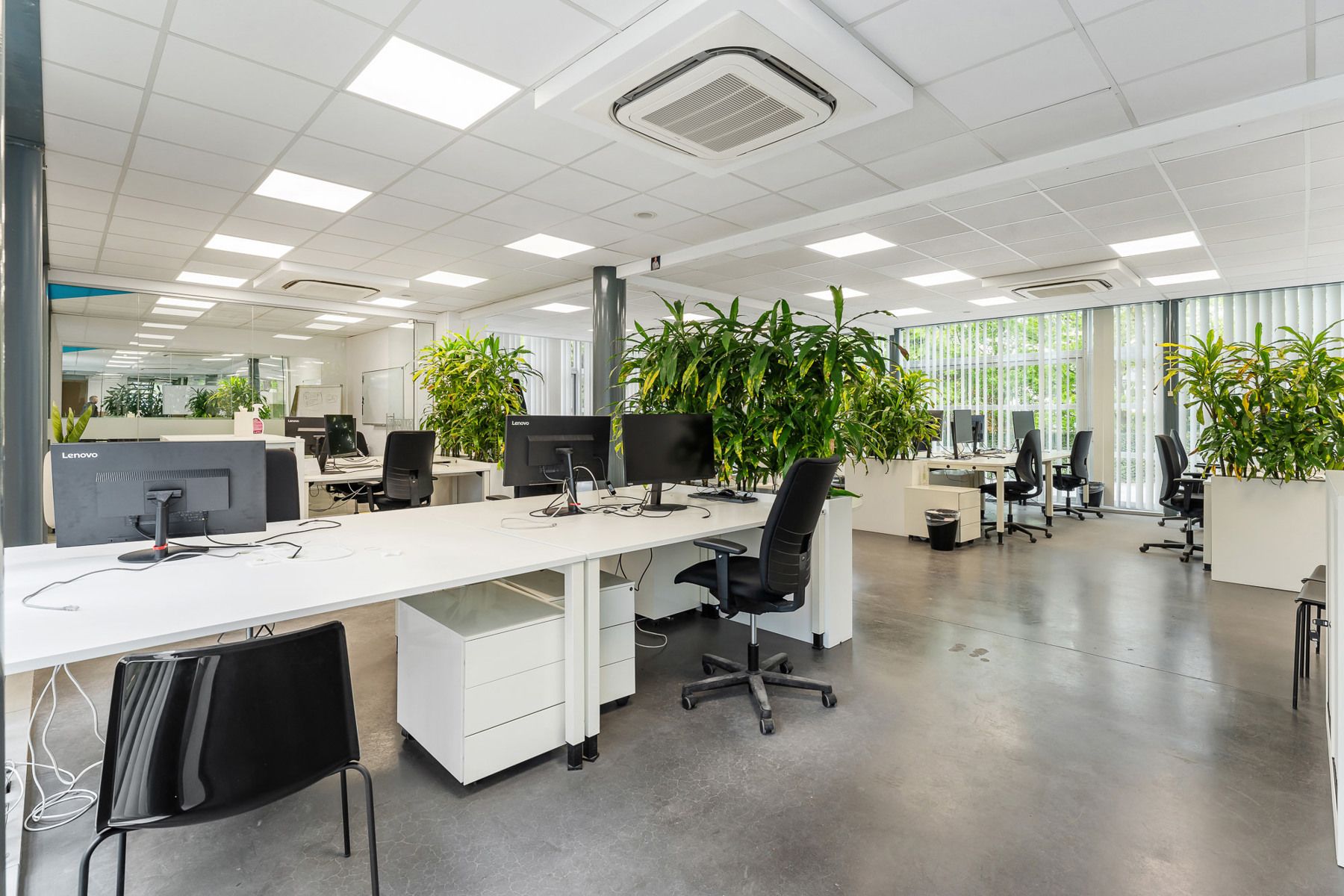 Kantoren met woonst en ruime parking in Tremelo te koop foto 13