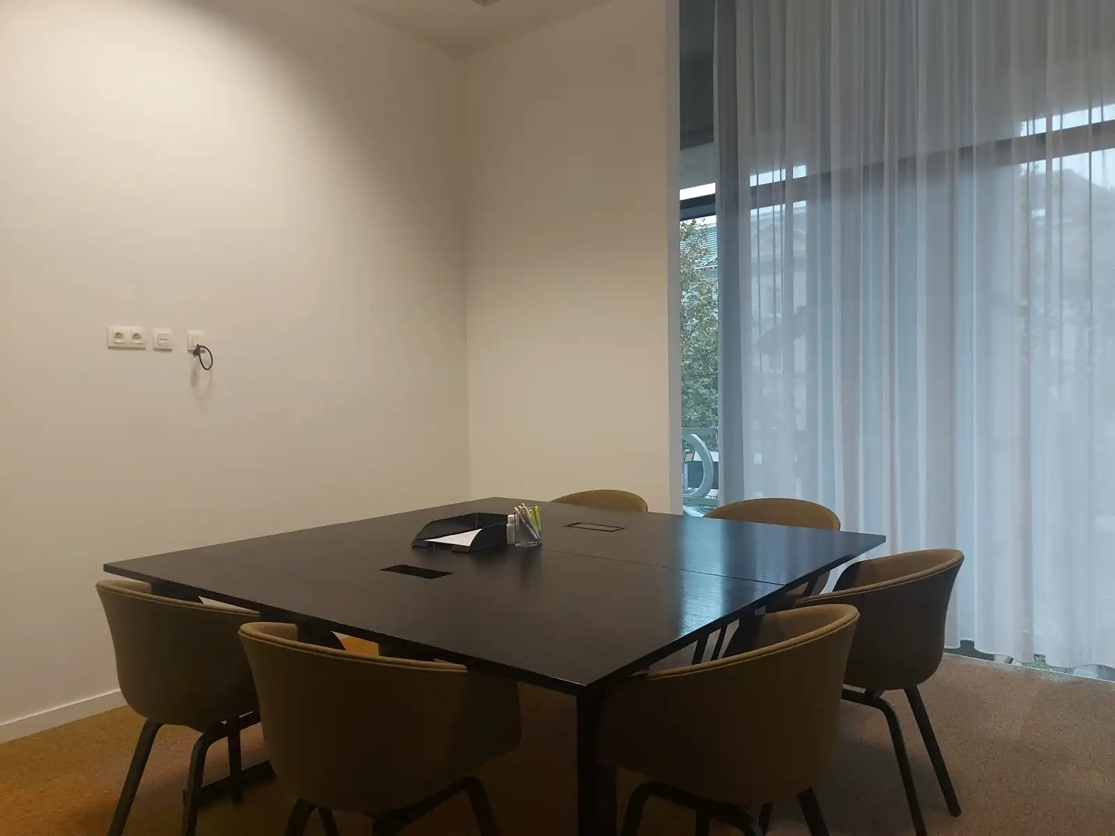 Instapklaar Handelsruimte Te Huur Antwerpen foto 6