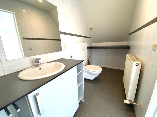 Moderne ruime studio met groot terras in centrum Geel foto 10