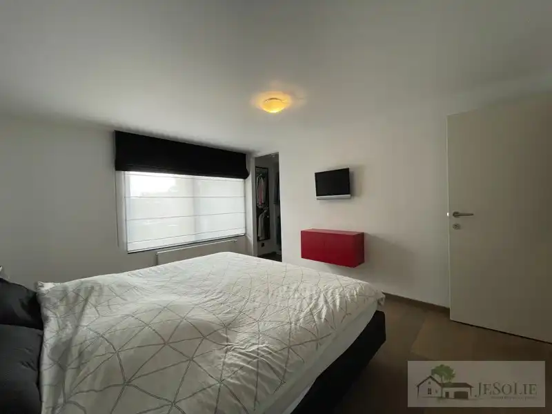 Ruime loft met 2 slaapkamers foto 12