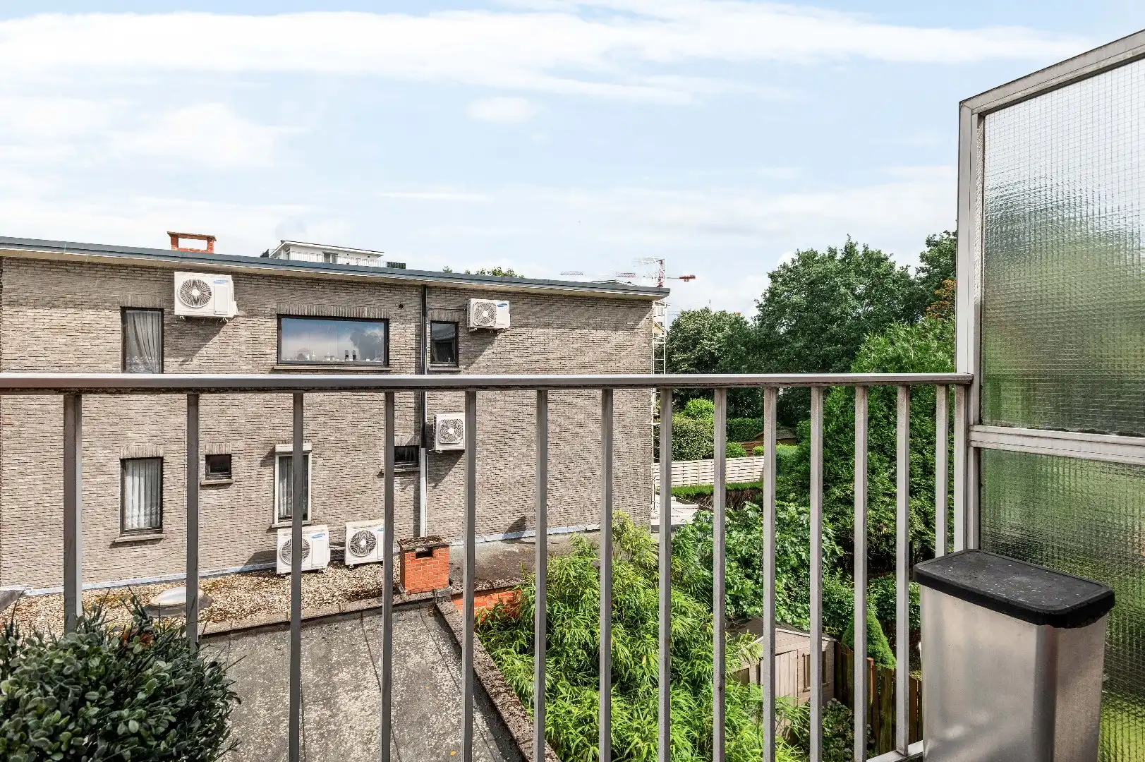 Volledig gerenoveerd appartement met flexibele indeling in Deurne! foto 11