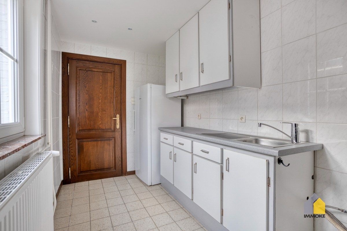 Vrijstaande, statige woning op 7 a 82 ca met 3 slpk en mooie tuin. foto 16