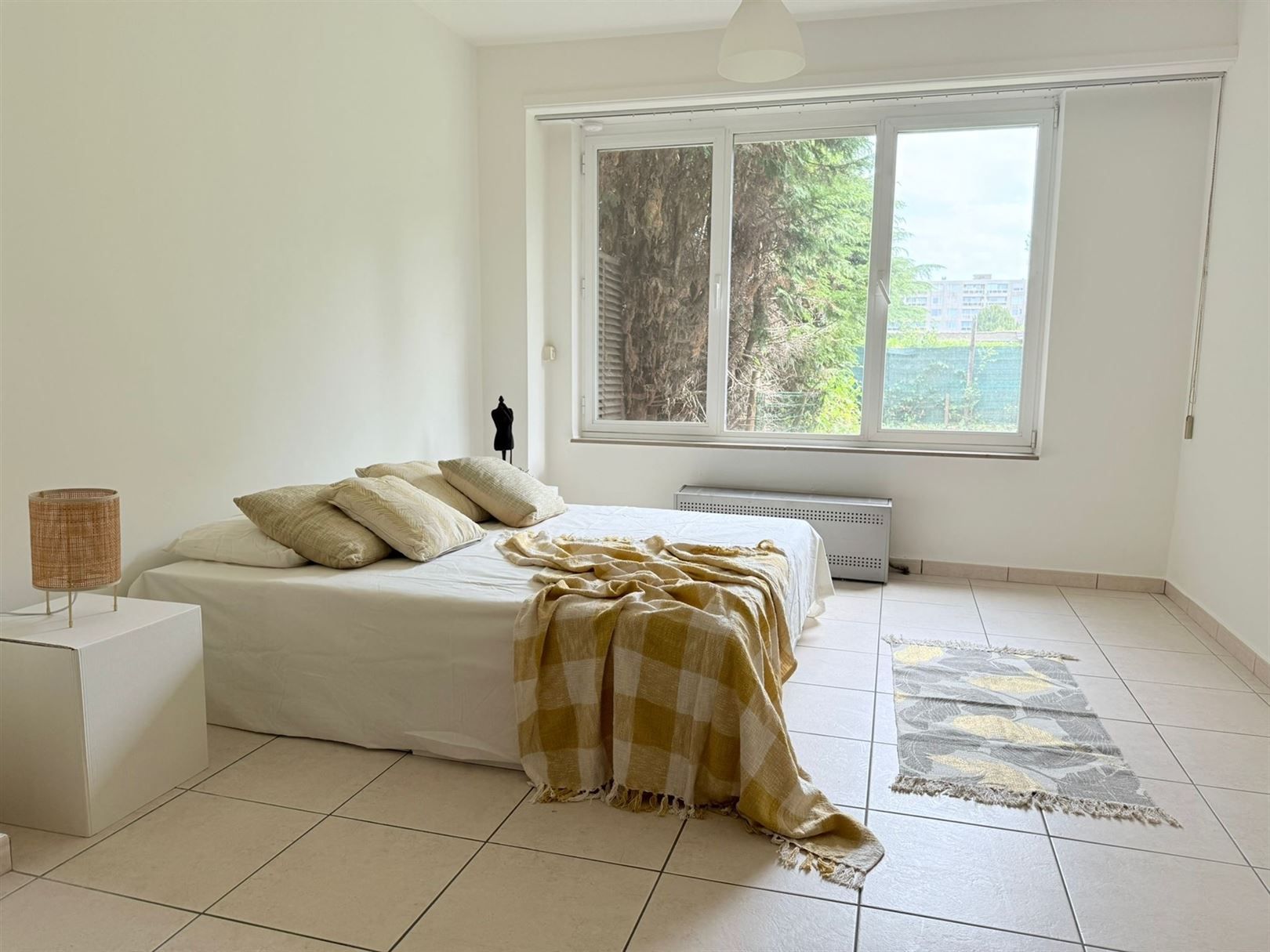 Gelijkvloersappartement met grote tuin op Linkeroever foto 7