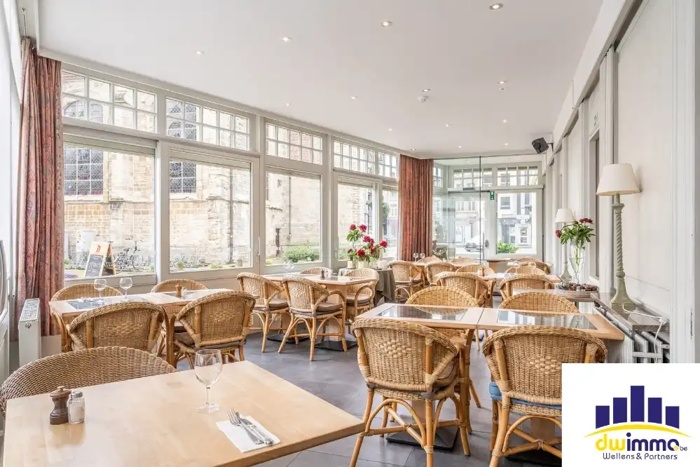 Unieke overname: Hotel-Restaurant op toplocatie in het hart van Lokeren foto 8