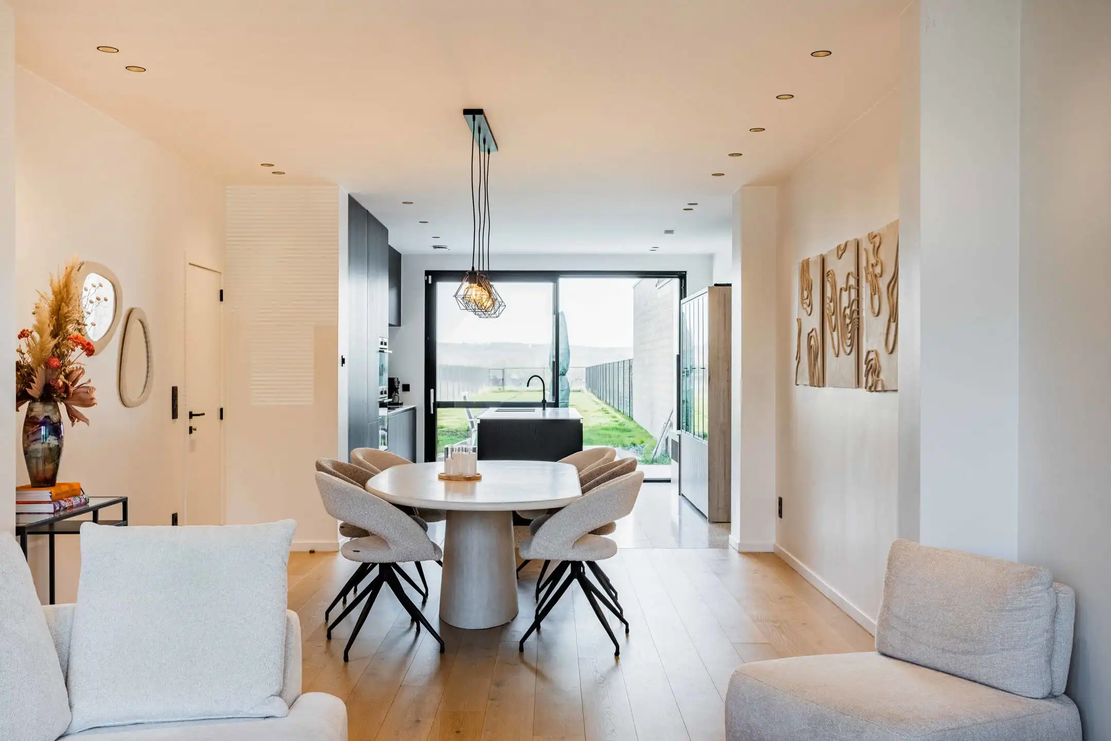 Energiezuinige en kwalitatief afgewerkte woning met 3 slpks foto 4