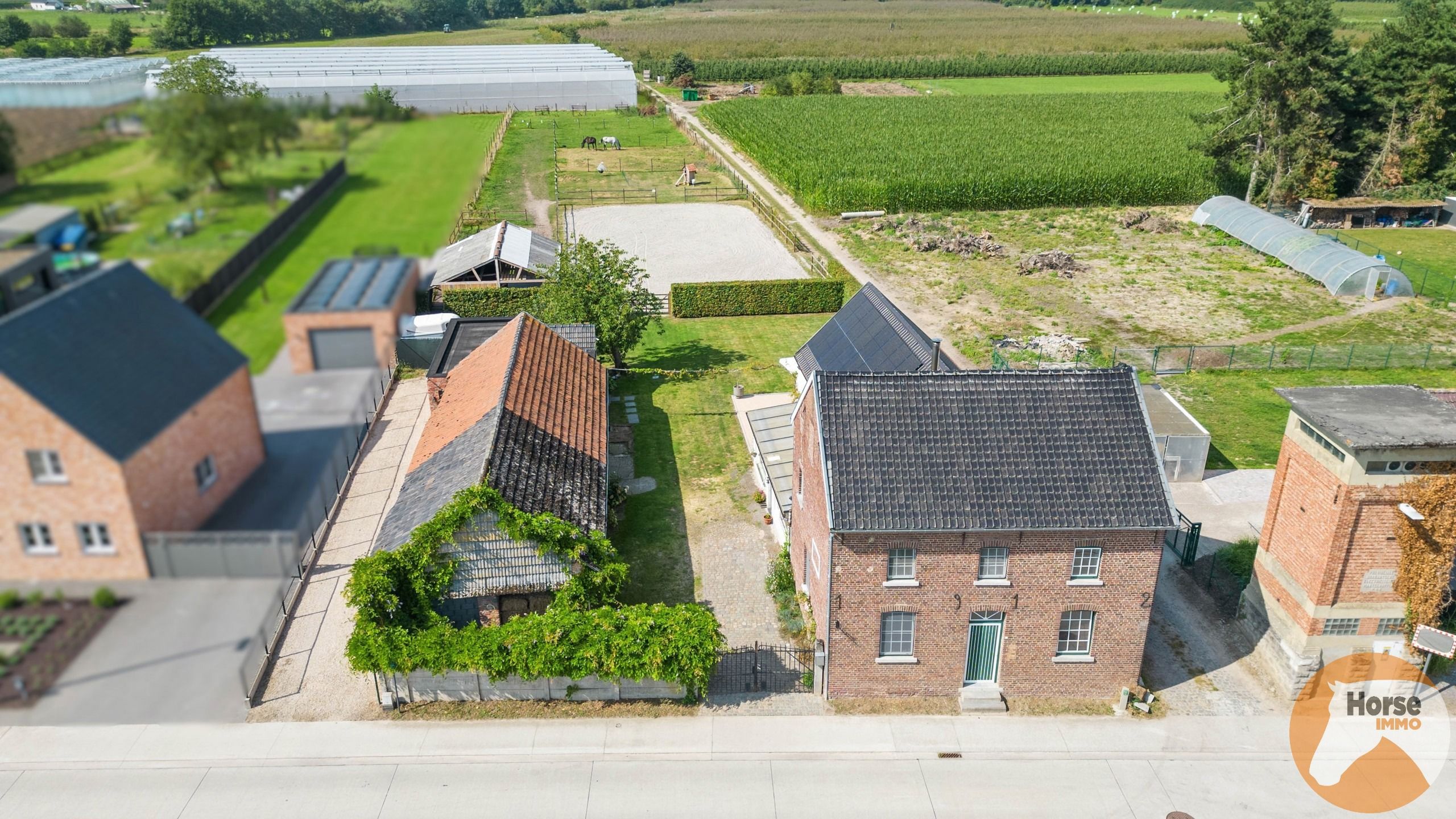 RUMMEN - Charmant woonhuis met paardenstallen en hondentrimsalon foto 3