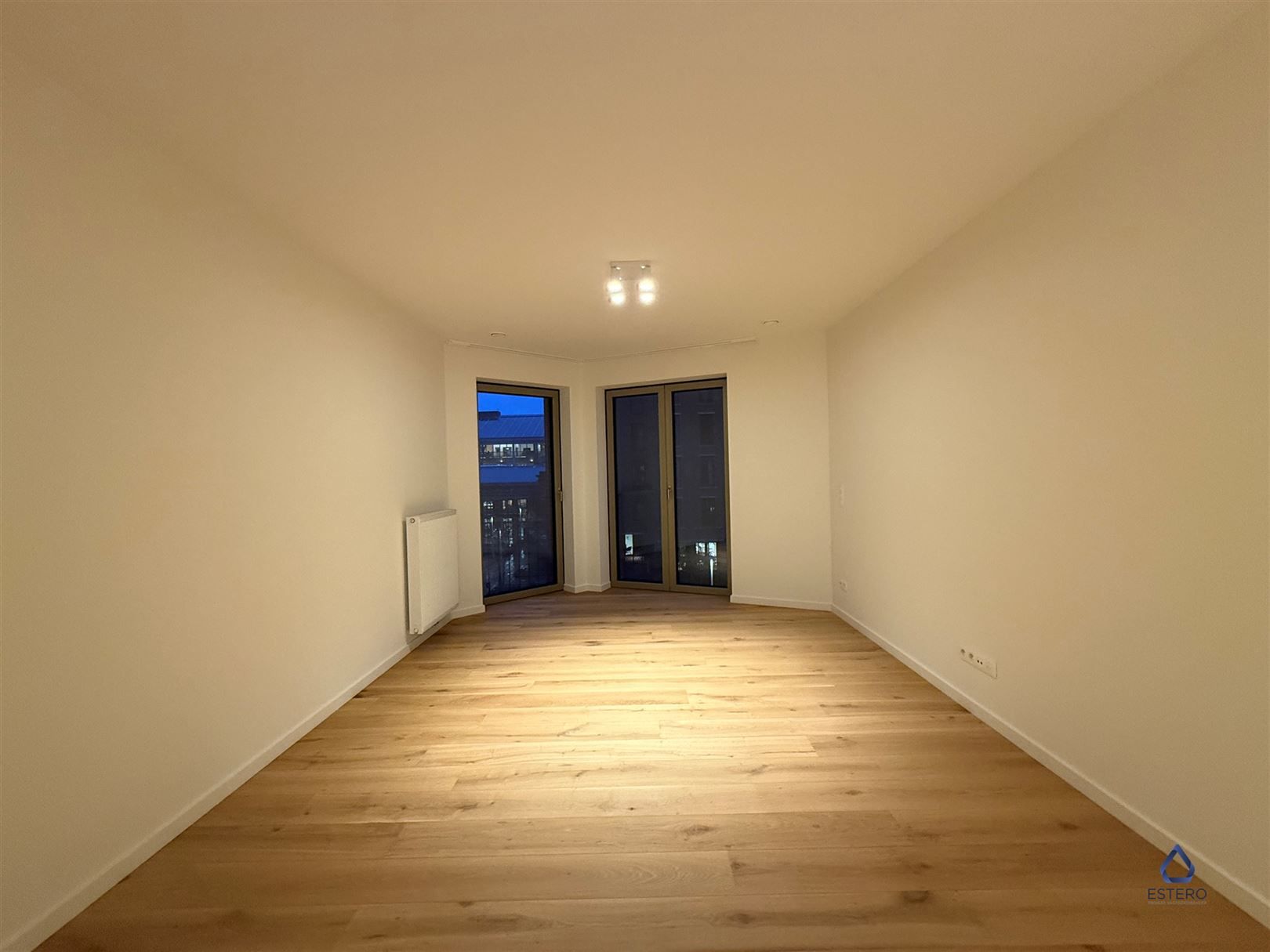 Modern nieuwbouwappt 2-SLK met Terras te Tour & Taxis foto 4