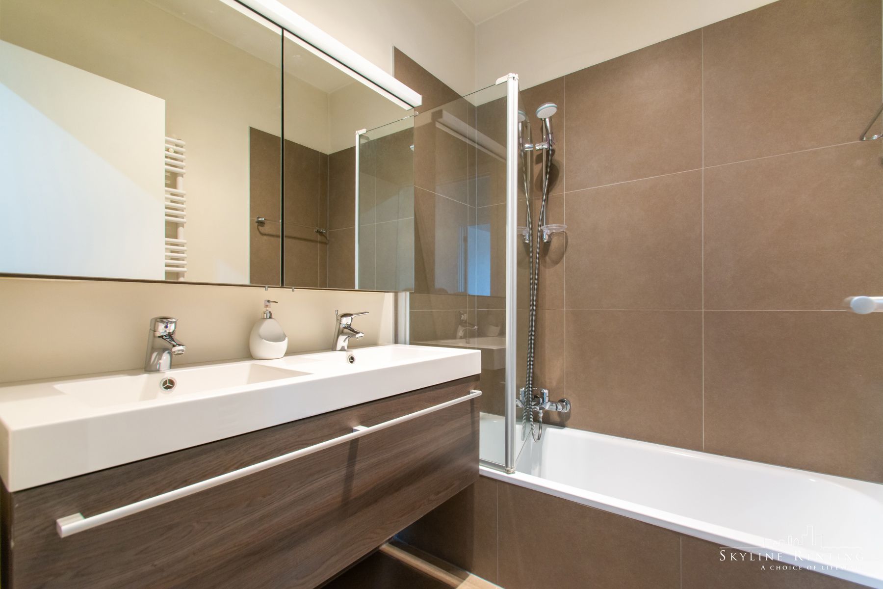 Gemeubeld app.2 SLPK met TERRAS - Centraal Brussel foto 13