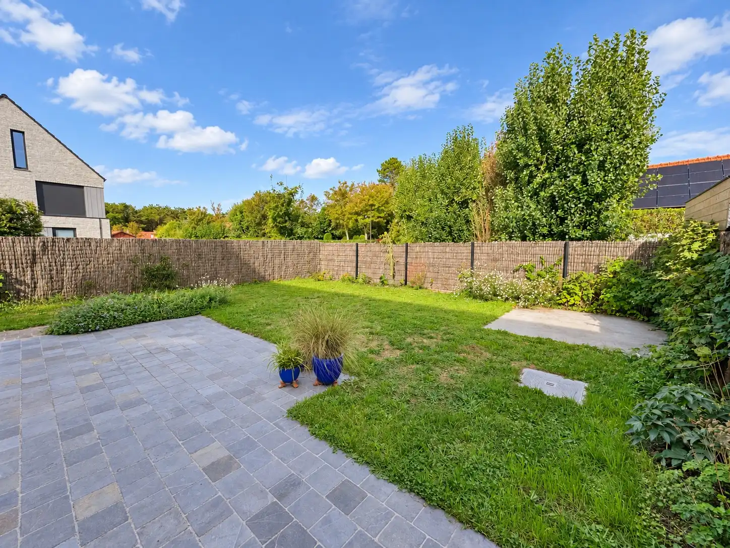 Recent, energiezuinig en tot in de puntjes afgewerkt: deze prachtige BEN-woning uit 2021 combineert modern wooncomfort met een rustige en groene ligging. foto 20