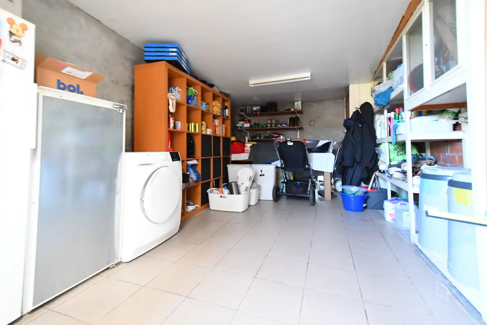 Ruime woning met 3 slaapkamers, inpandige garage en grote tuin foto 14