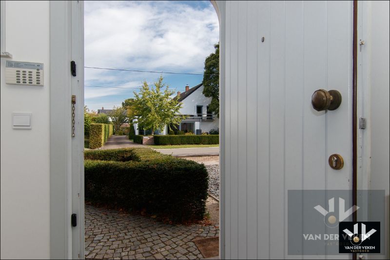 GERENOVEERDE GEZINSWONING IN KINDVRIENDELIJKE OMGEVING TE KURINGEN foto 4