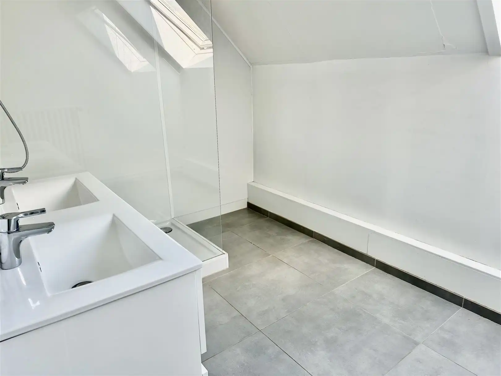 Appartement TE HUUR nabij station Oudenaarde  foto 7