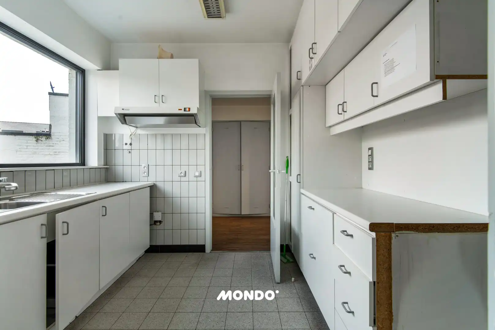 Veelzijdig kantoorgebouw met uitzonderlijk potentieel – ideaal voor praktijk, coworking of investering. foto 22