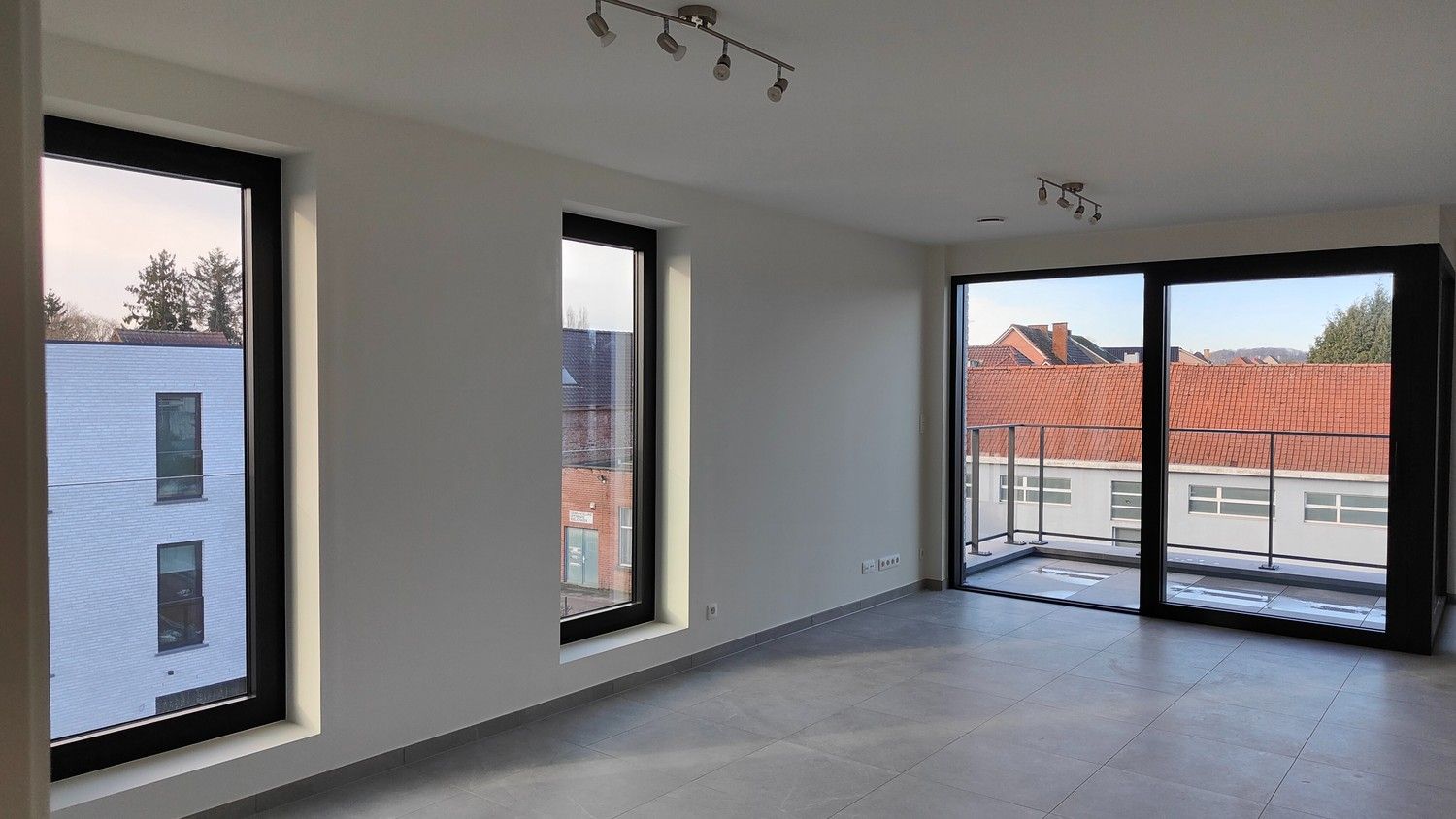Recent appartement met 2 slpks en terras + garage foto 6