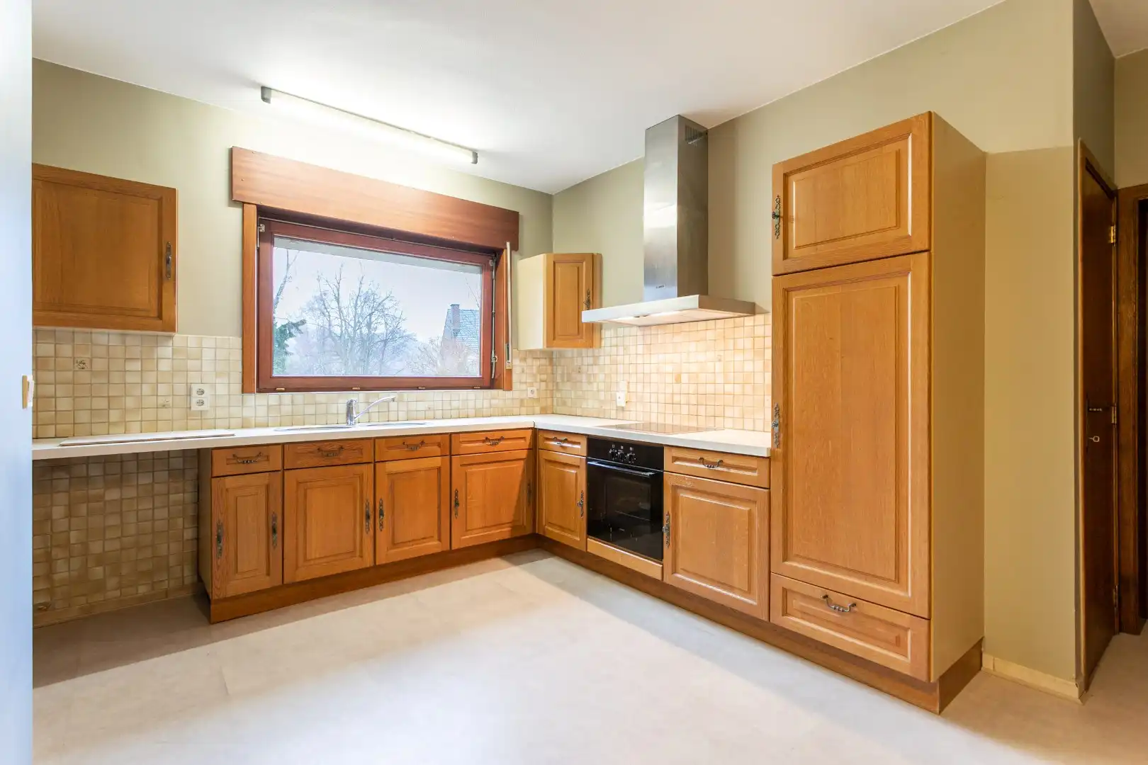 Vrijstaande woning (op 6a27) met 3 slpks, garage en tuin foto 8