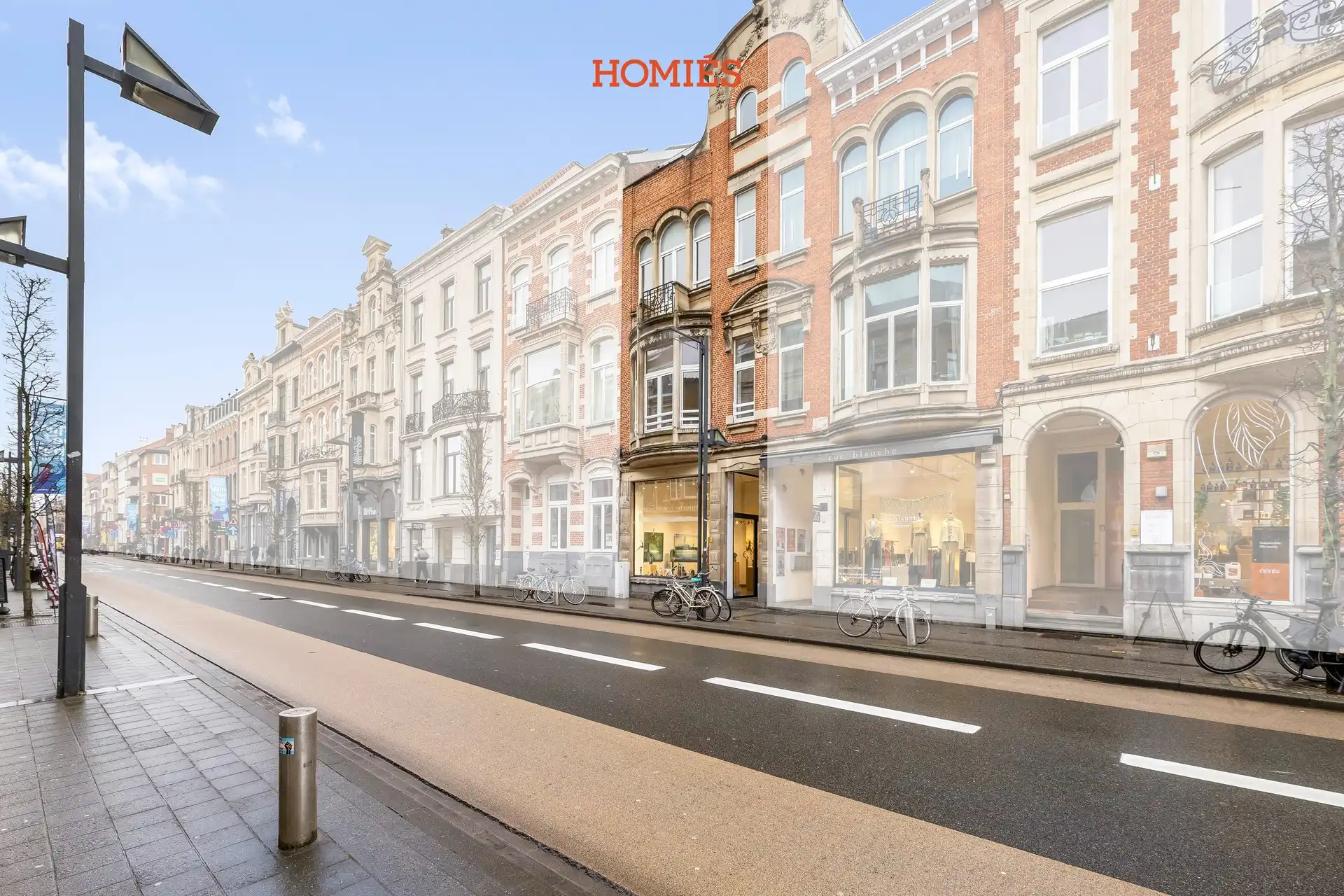 Gerenoveerd appartement met terras/balkon in historisch pand foto 20