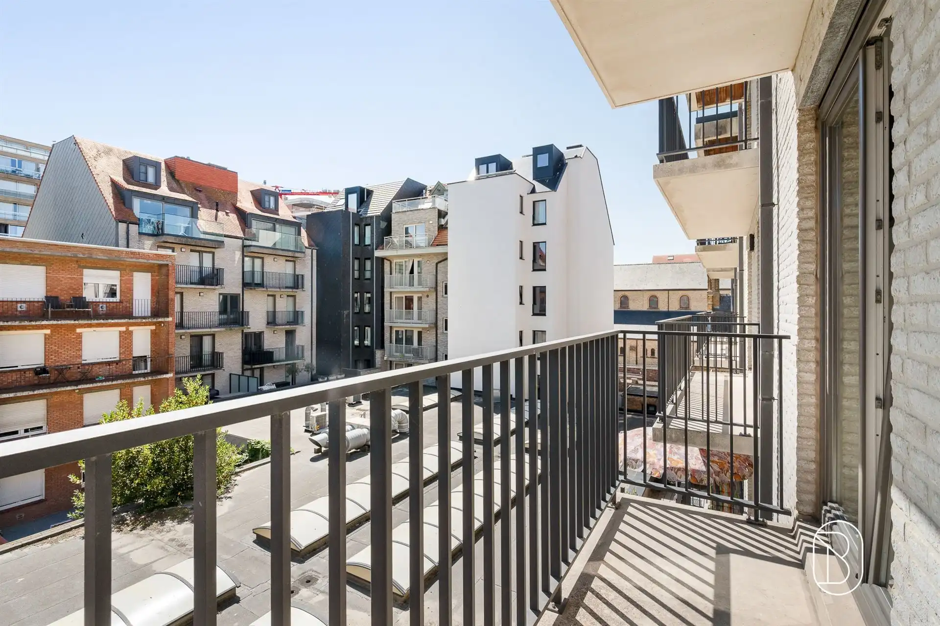 Topgelegen perfect onderhouden appartement met leuk terras!  foto 8