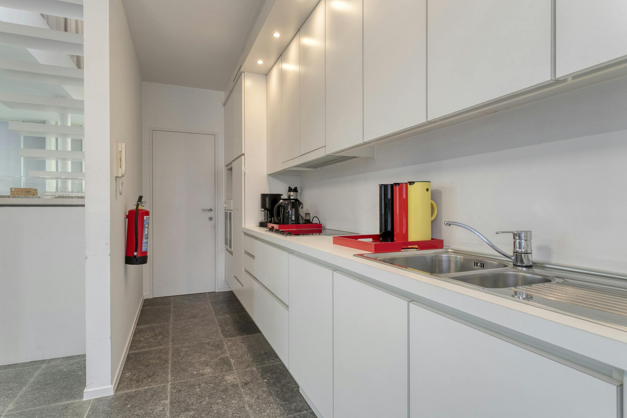 Kantoor met woonst te koop in Sint-Michiels (380 m²)  foto 14