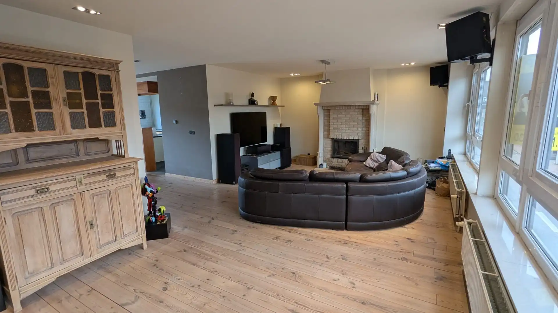 Instapklare en bijzonder ruime familie- en/of vakantiewoning in het centrum van Knokke foto 2