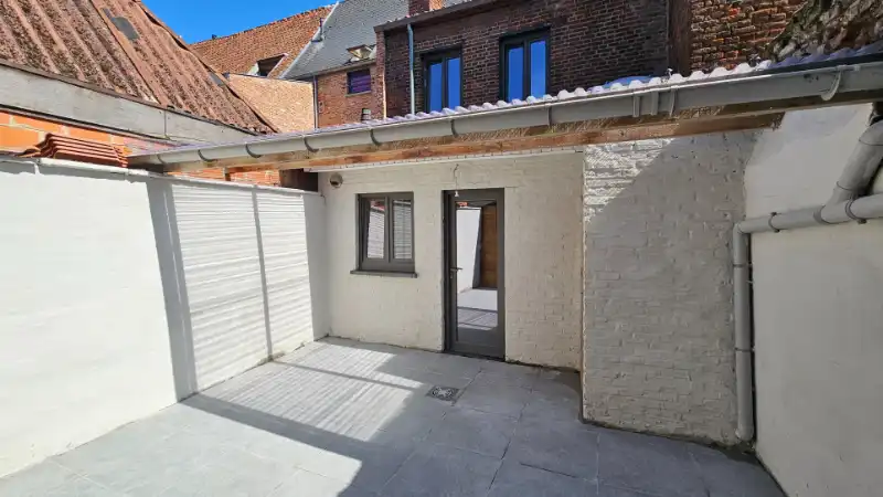 Instapklare vernieuwde woning van 115m² met koer-terras 18m² foto 20