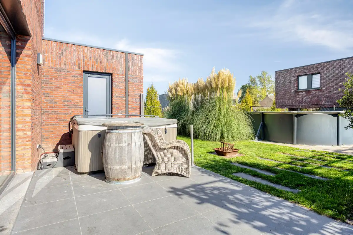 RECENTE HEDENDAAGSE WONING OP 5A12CA MET 3 SLK TE GUIGOVEN. INTERESSANT INVESTERINGSPAND. foto 18