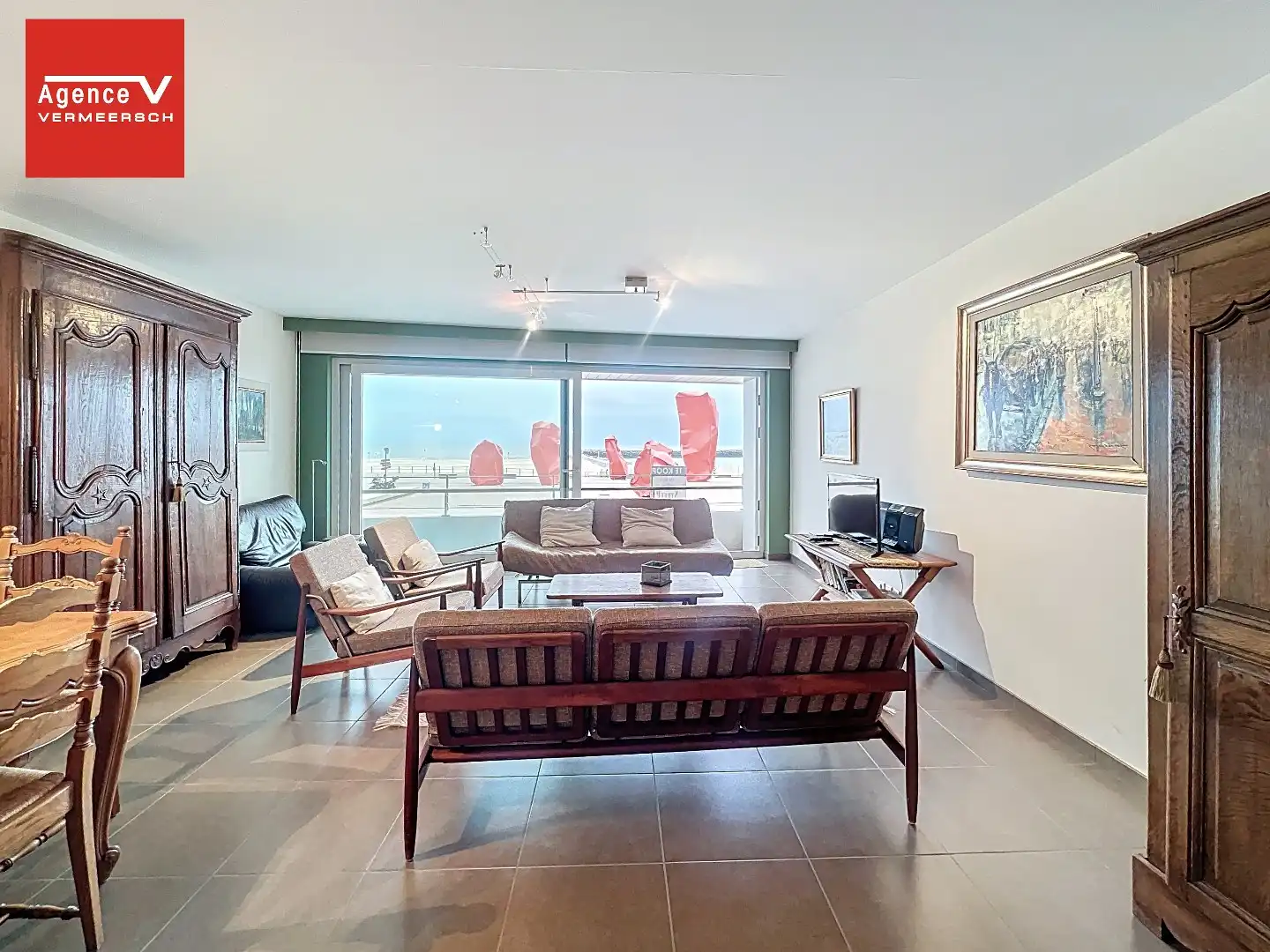 Zeezicht appartement met uniek zicht op Zeeheldenplein en strekdam. foto 5